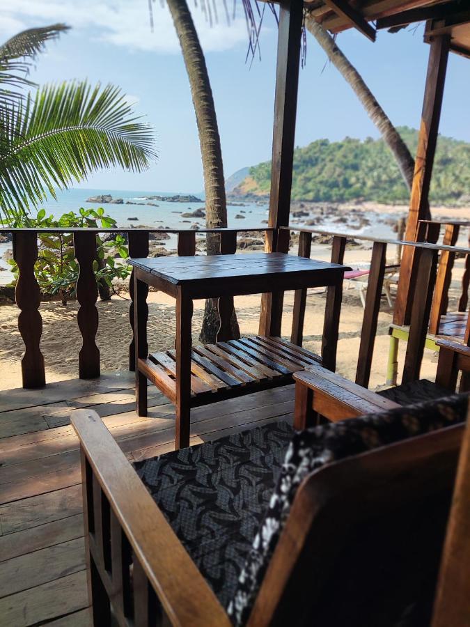 Sea Front Cottage Little Khola Cola Extérieur photo