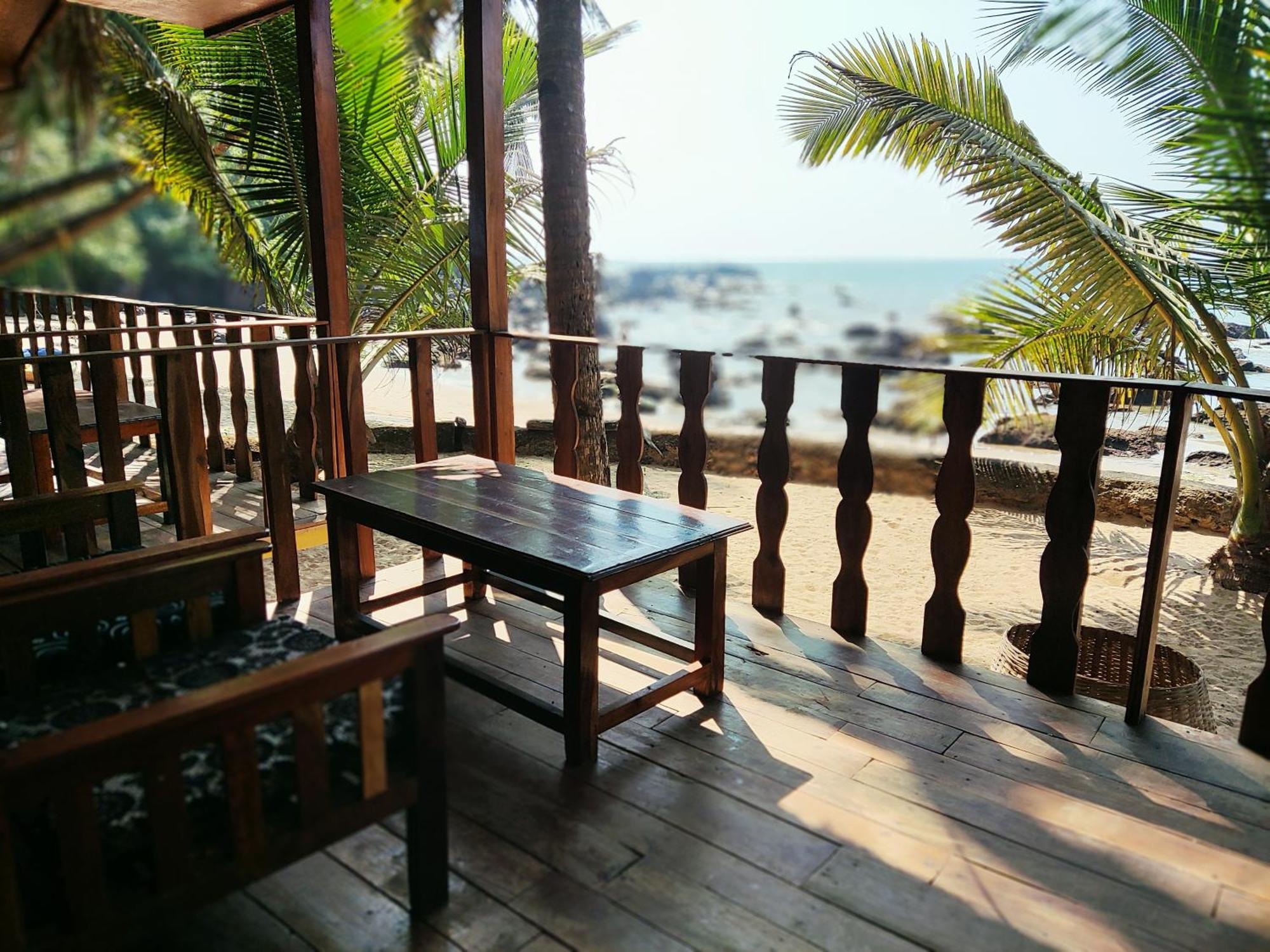 Sea Front Cottage Little Khola Cola Extérieur photo